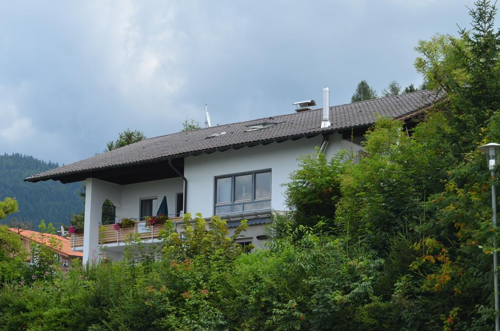 Gaestehaus Haller Hotel โบเดนไมส์ ภายนอก รูปภาพ